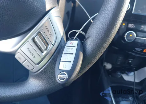 2015 Nissan Rogue Sv z USA, uszkodzony, nr VIN 5N1AT2MV3FC764957